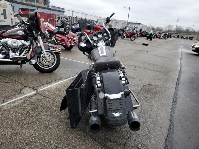 2010 Harley-Davidson Flhx