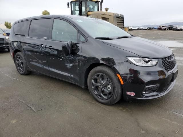 2023 Chrysler Pacifica Hybrid Limited