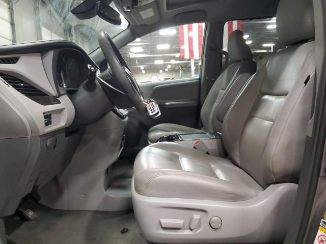 2018 Toyota Sienna XLE