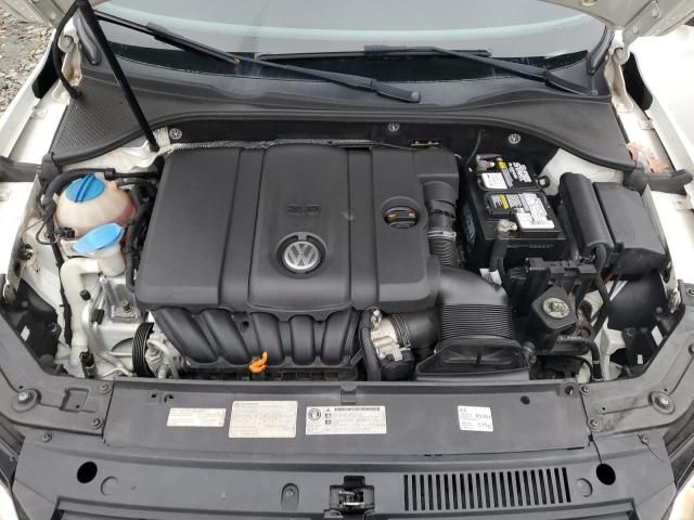 2013 Volkswagen Passat SE