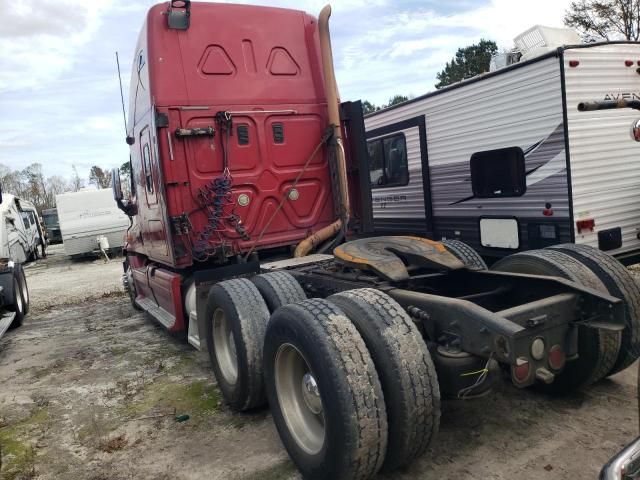 2009 Freightliner Cascadia 125