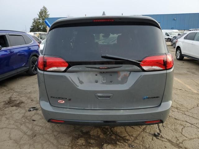 2020 Chrysler Pacifica Hybrid Limited