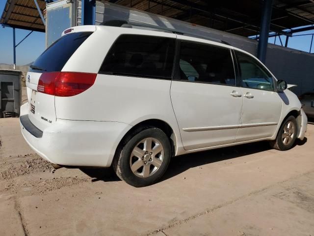 2004 Toyota Sienna CE