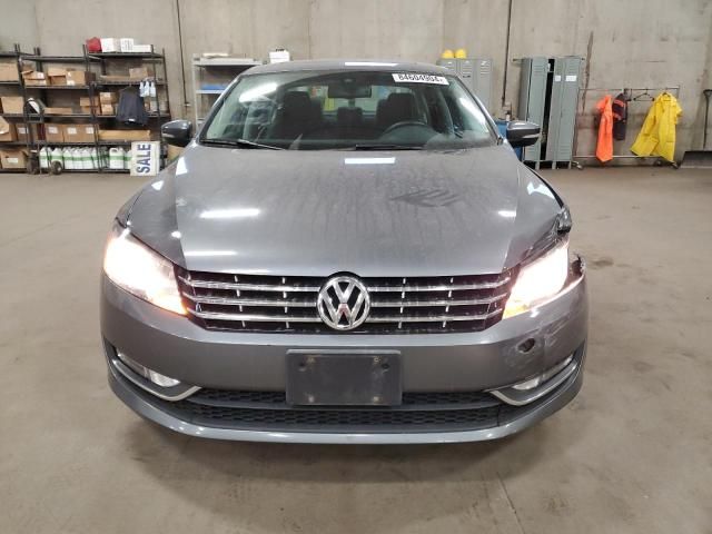 2014 Volkswagen Passat SEL