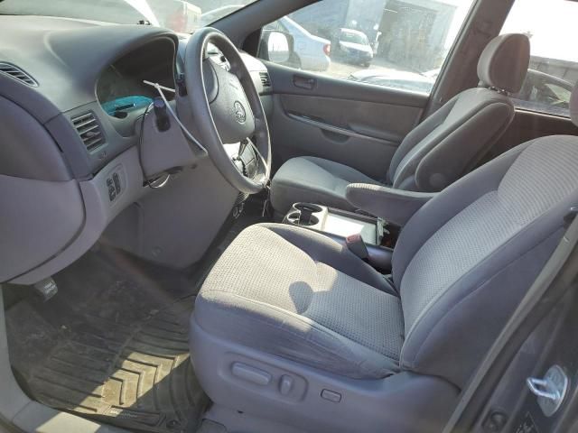 2007 Toyota Sienna CE