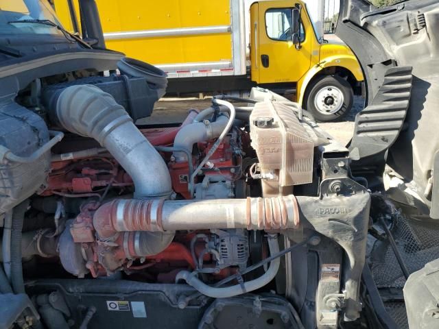 2020 Kenworth Construction T680