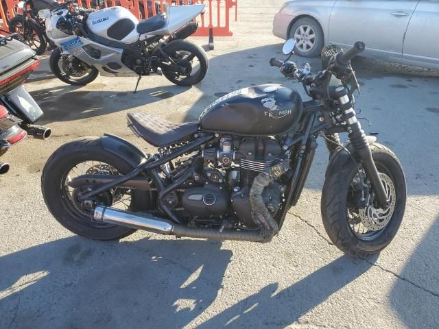 2019 Triumph Bonneville Bobber Black