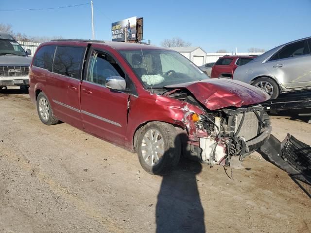 2012 Chrysler Town & Country Touring L