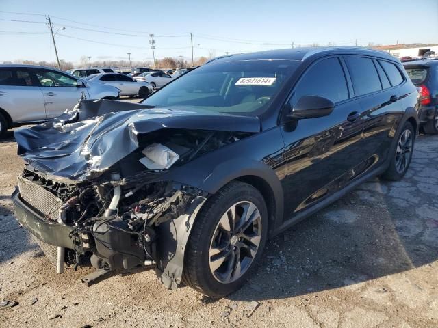 2018 Buick Regal Tourx Essence