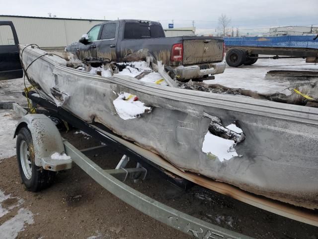 2014 Crestliner Boat