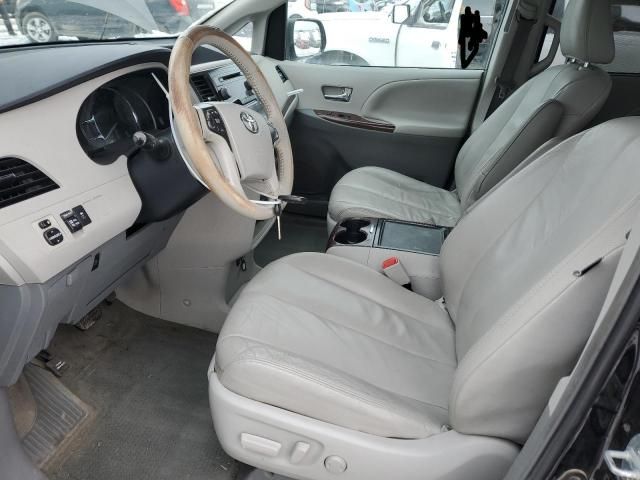 2012 Toyota Sienna XLE