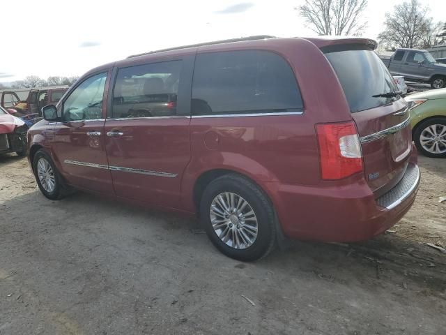 2013 Chrysler Town & Country Touring L