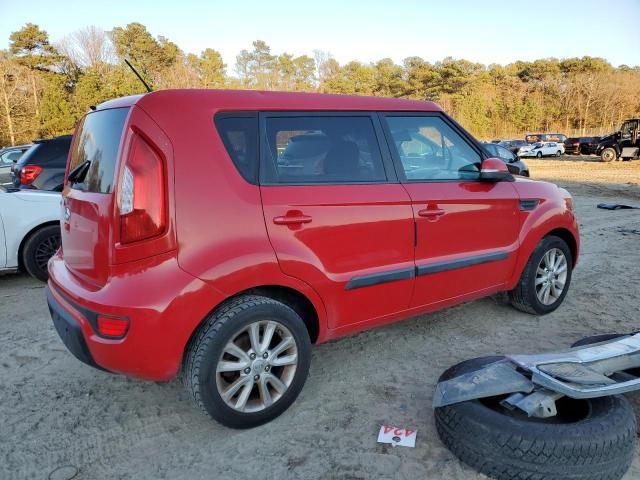 2013 KIA Soul +