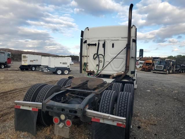 2018 Freightliner Cascadia 125