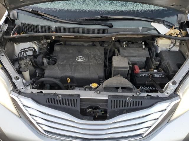 2011 Toyota Sienna XLE