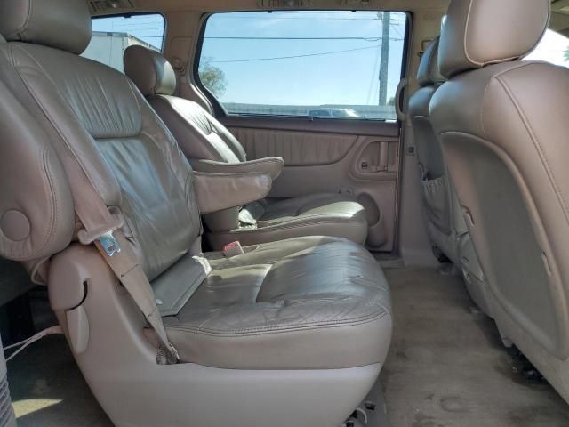 2008 Toyota Sienna XLE