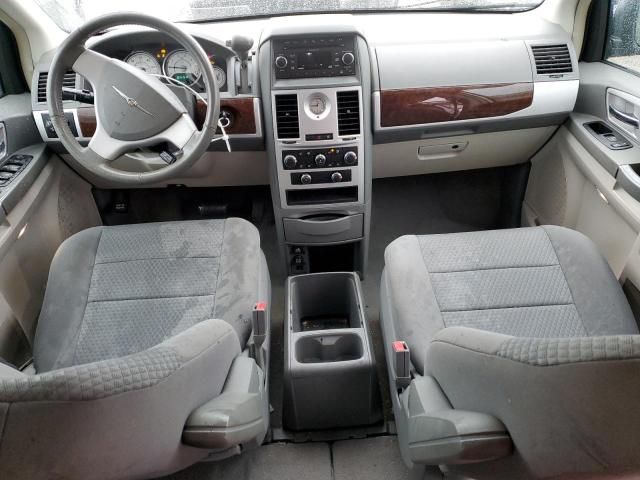 2010 Chrysler Town & Country Touring