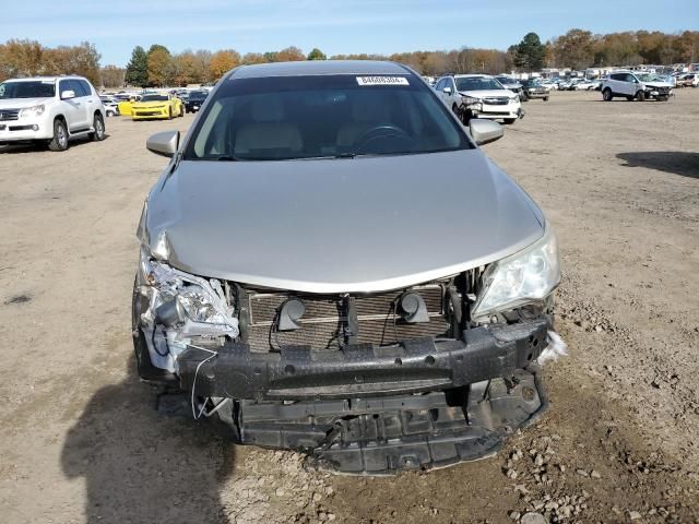 2014 Toyota Camry Hybrid