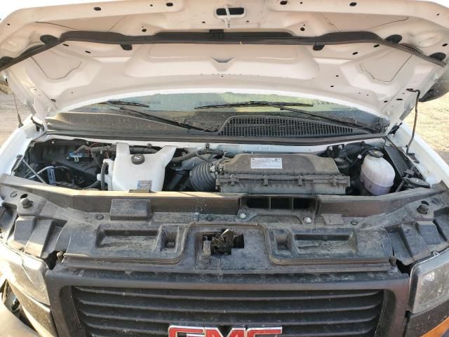 2023 GMC Savana Cutaway G3500