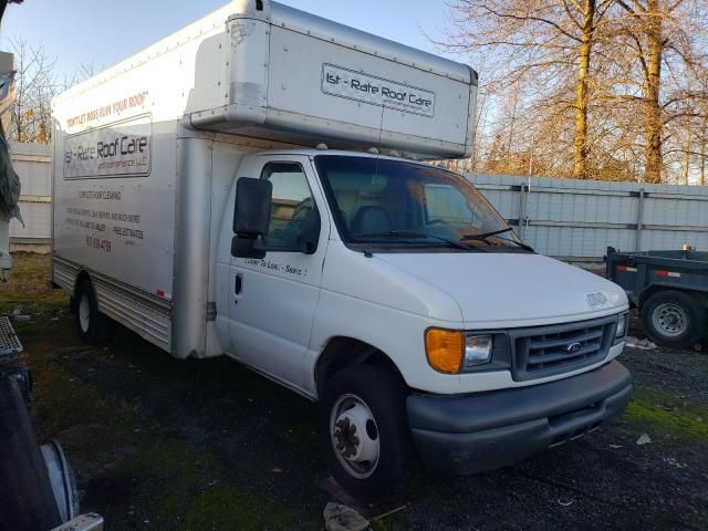 2007 Ford Econoline E450 Super Duty Cutaway Van