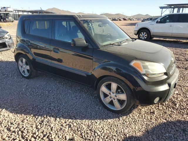 2010 KIA Soul +