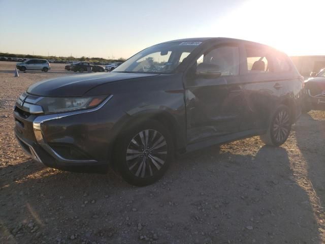 2019 Mitsubishi Outlander SE