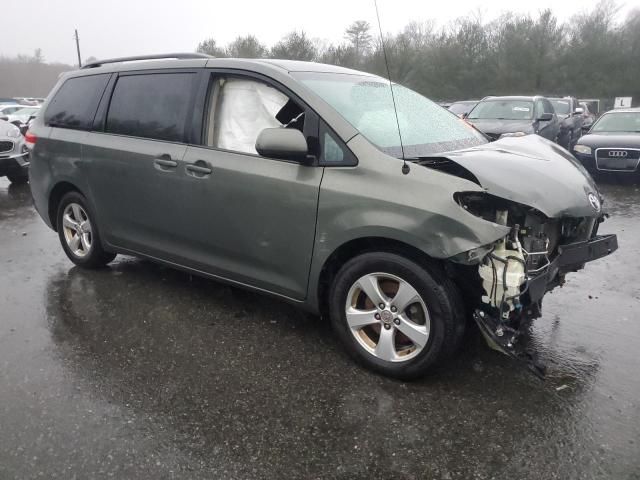 2012 Toyota Sienna LE