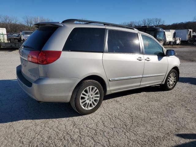 2008 Toyota Sienna XLE