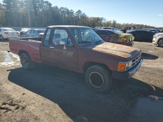 1985 Toyota Pickup Xtracab RN56 DLX