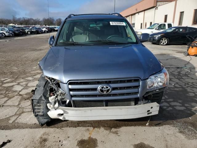 2004 Toyota Highlander Base