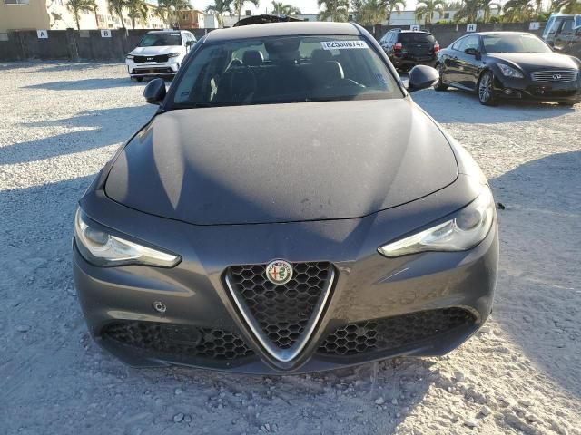 2017 Alfa Romeo Giulia TI Q4