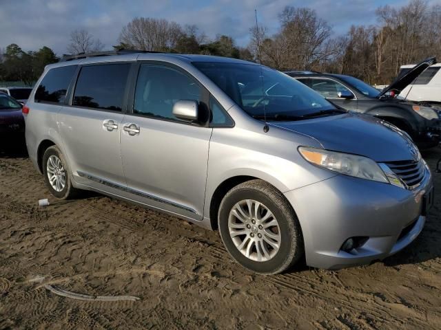 2012 Toyota Sienna XLE