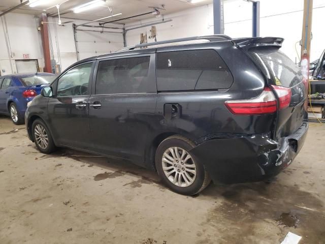 2015 Toyota Sienna XLE