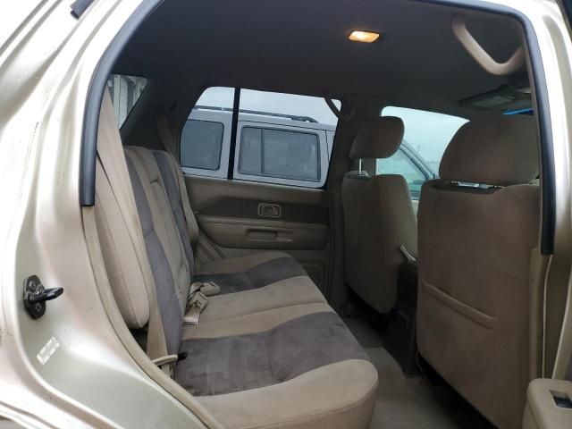 2000 Nissan Pathfinder LE