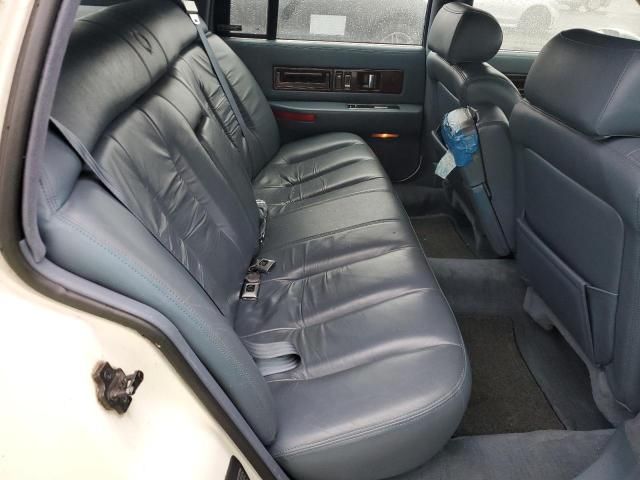 1994 Cadillac Fleetwood Base