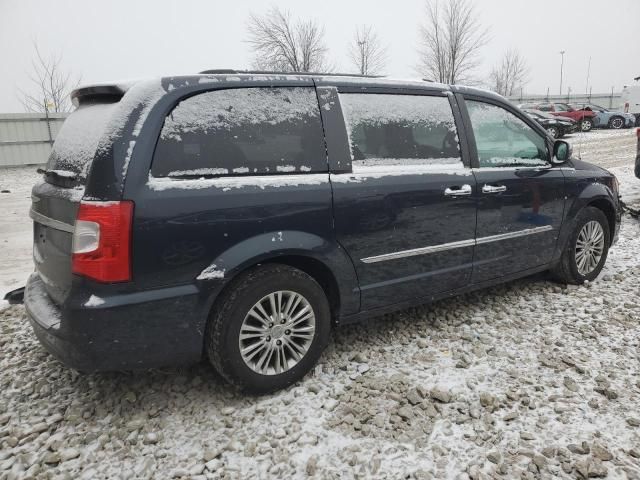 2013 Chrysler Town & Country Touring L