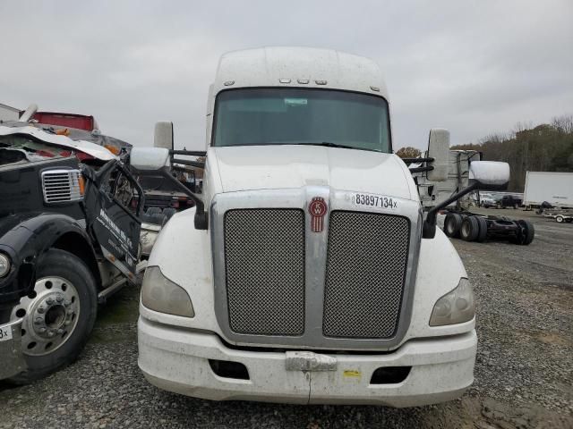 2018 Kenworth Construction T680