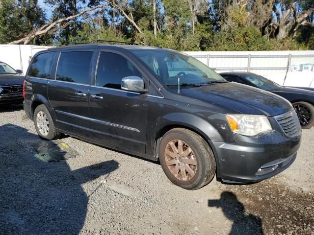 2011 Chrysler Town & Country Touring L