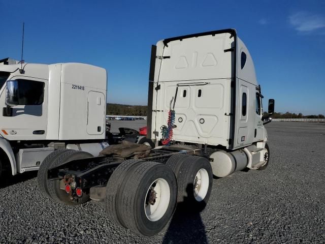 2021 Freightliner Cascadia 126