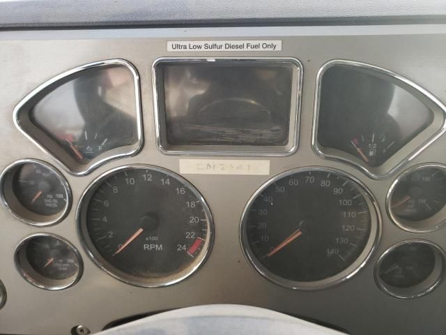 2016 Mack 600 CXU600