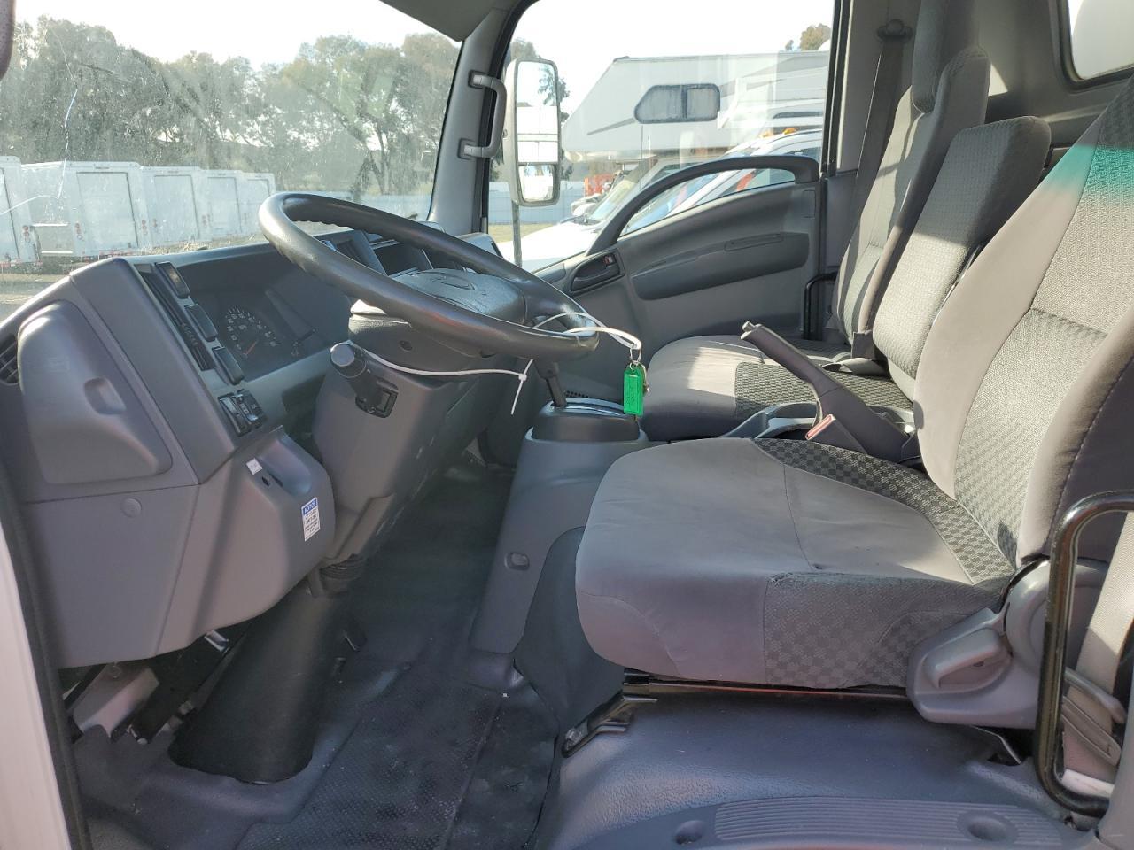 2012 Isuzu NPR HD