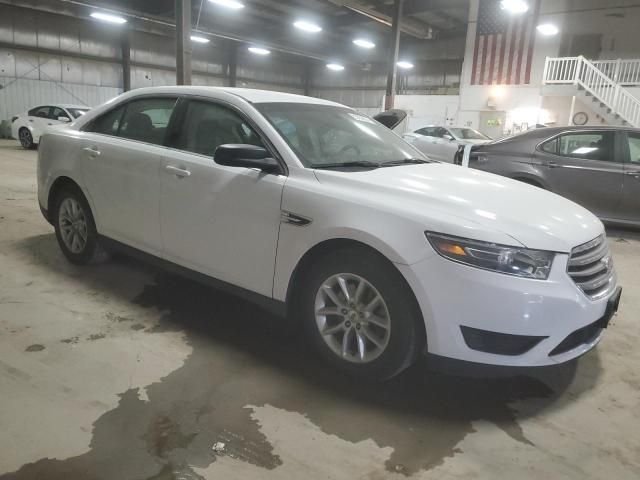 2015 Ford Taurus SE