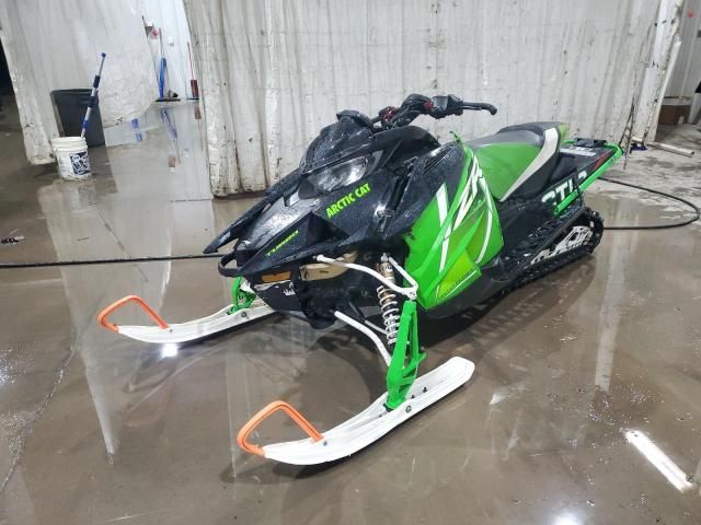 2017 Arctic Cat ZR9000