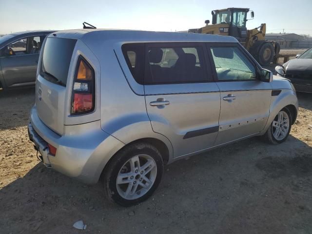 2011 KIA Soul +