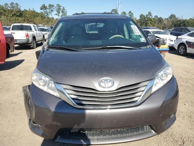 2011 Toyota Sienna XLE