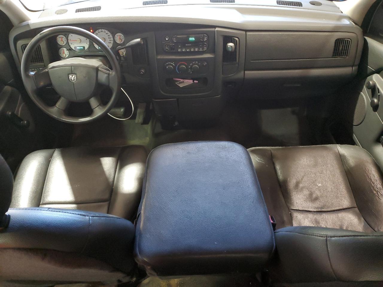 2004 Dodge RAM 1500 ST