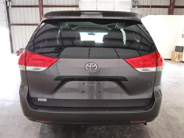 2011 Toyota Sienna