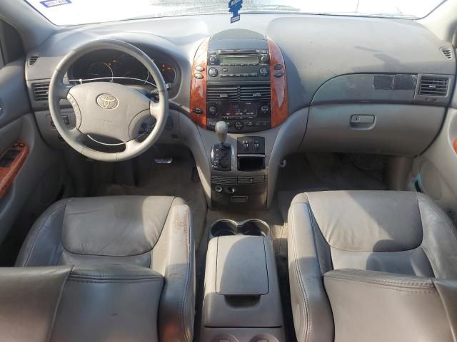 2012 Toyota Sienna XLE