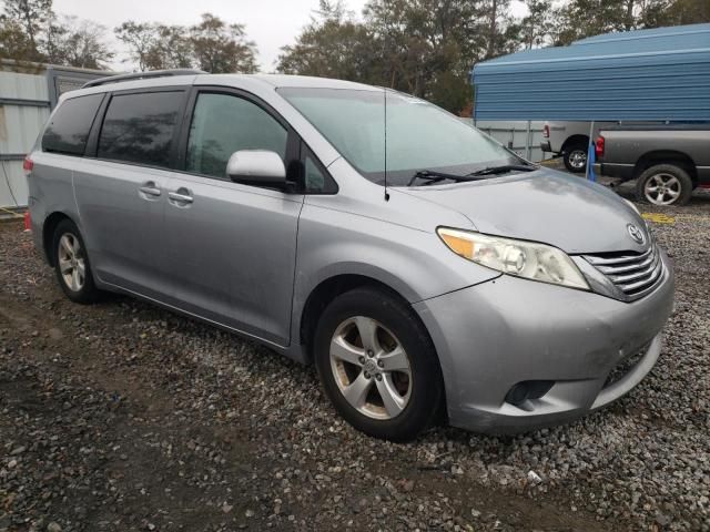 2013 Toyota Sienna LE