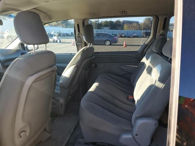 2005 Chrysler Town & Country